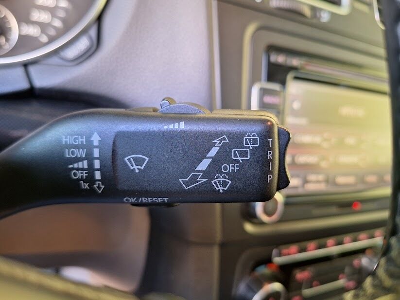 volkswagen-golf-2009-diesel-1968cc