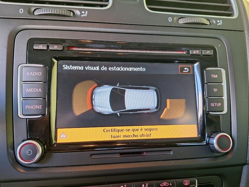 volkswagen-golf-2009-diesel-1968cc