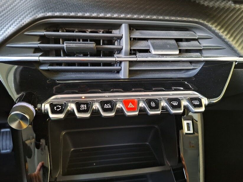 peugeot-208-2022-diesel-1499cc