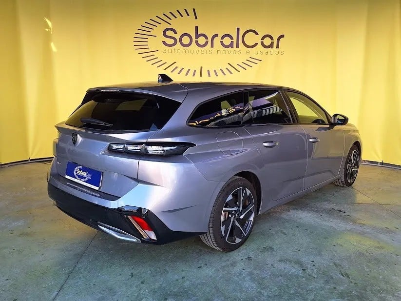 peugeot-308-sw-2023-gasolina-1199cc
