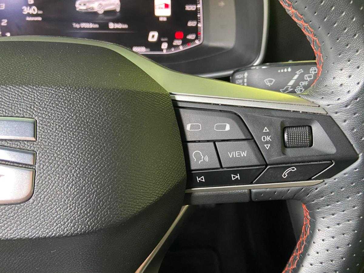 seat-leon-2023-diesel-1968cc