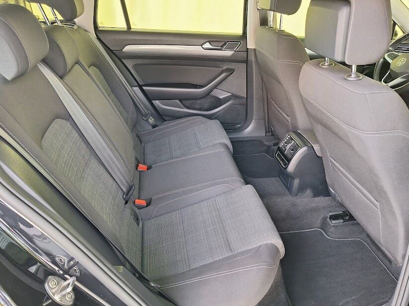 volkswagen-passat-variant-2021-diesel-1968cc