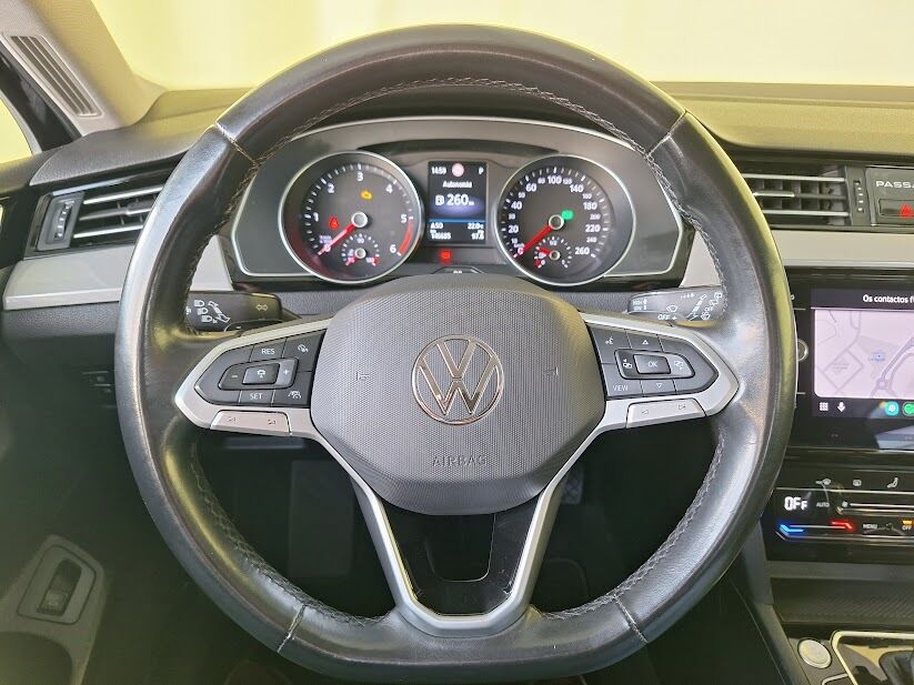 volkswagen-passat-variant-2021-diesel-1968cc