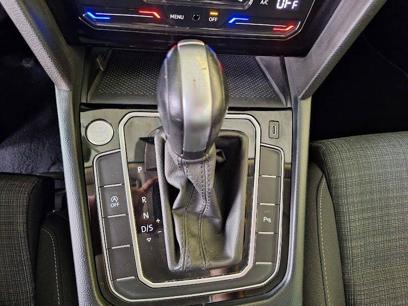 volkswagen-passat-variant-2021-diesel-1968cc
