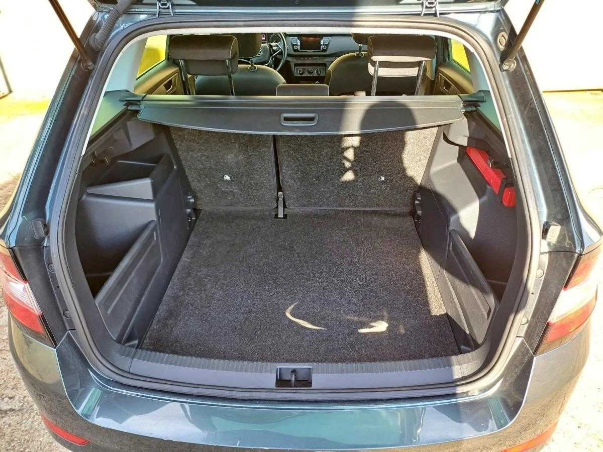 skoda-fabia-break-2021-gasolina-999cc