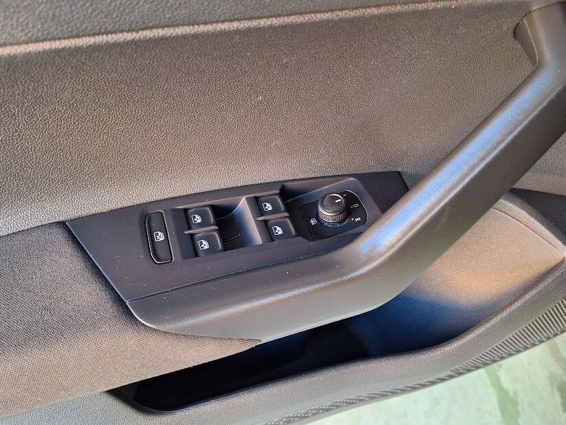 volkswagen-taigo-2023-gasolina-999cc