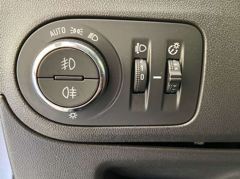 opel-crossland-2021-diesel-1499cc