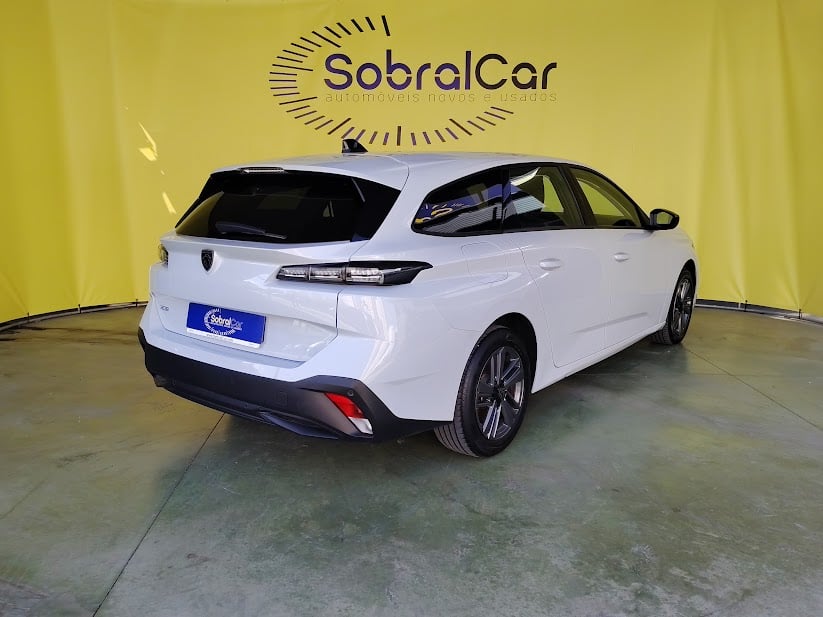 peugeot-308-sw-2024-gasolina-1199cc