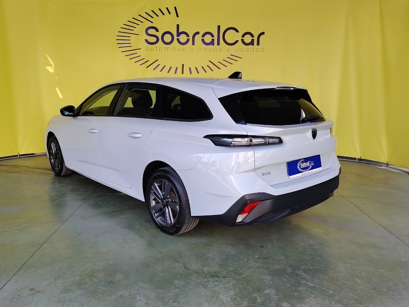 peugeot-308-sw-2024-gasolina-1199cc