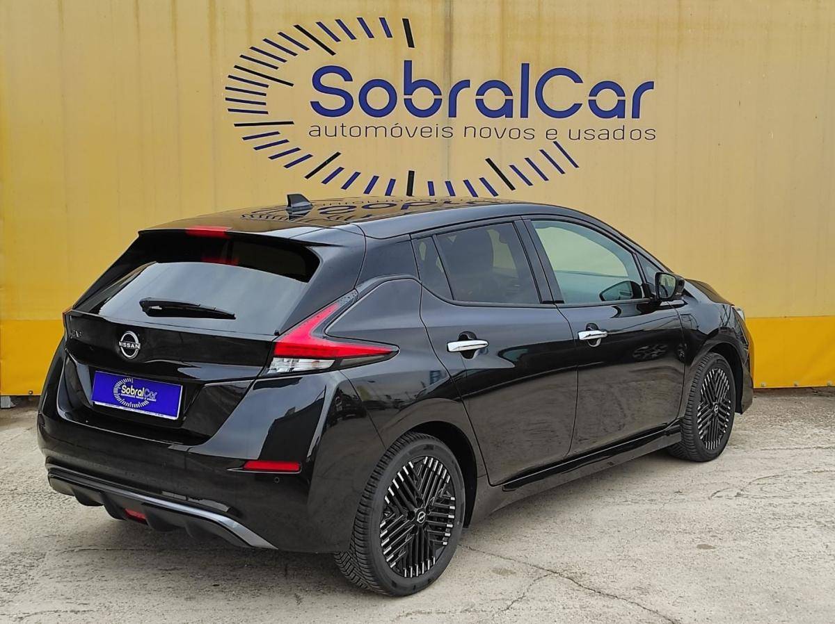 nissan-leaf-2023-eletrico-1400cc
