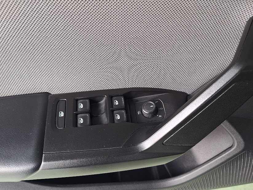 seat-leon-2-0-tdi-2022-diesel-1968cc