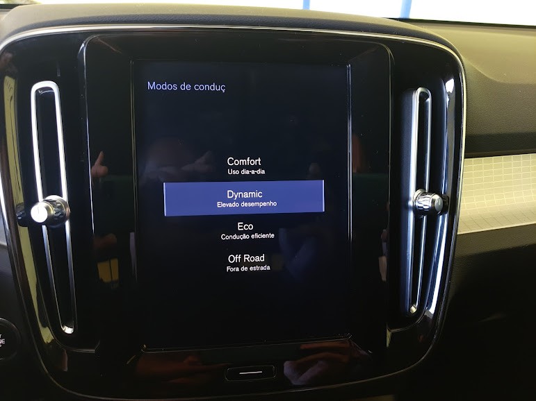 volvo-xc40-2018-diesel-1969cc