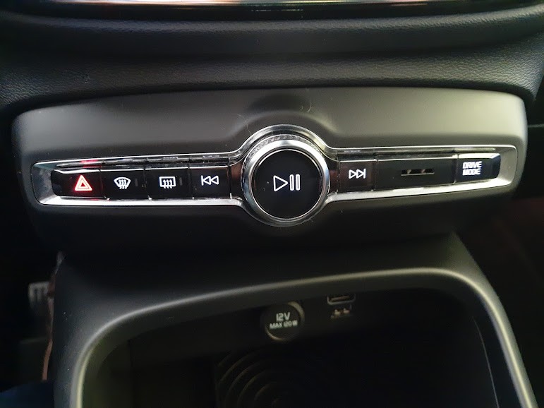 volvo-xc40-2018-diesel-1969cc