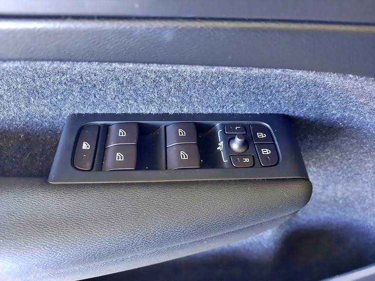 volvo-xc40-2018-diesel-1969cc
