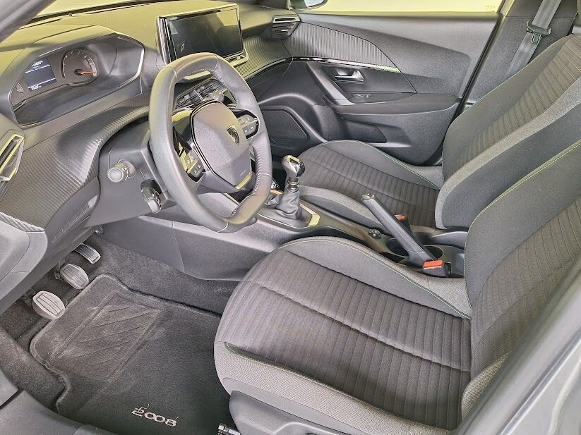 peugeot-2008-2023-gasolina-1199cc