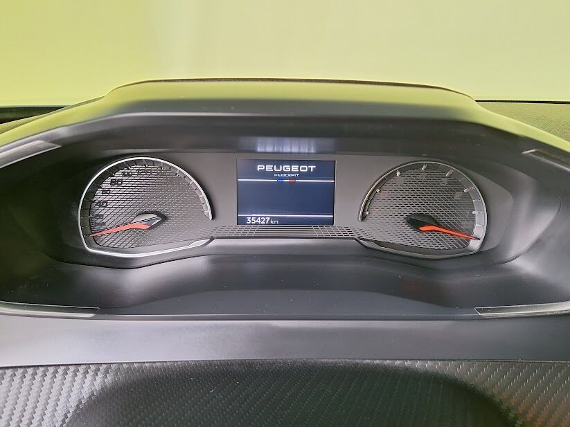 peugeot-2008-2023-gasolina-1199cc