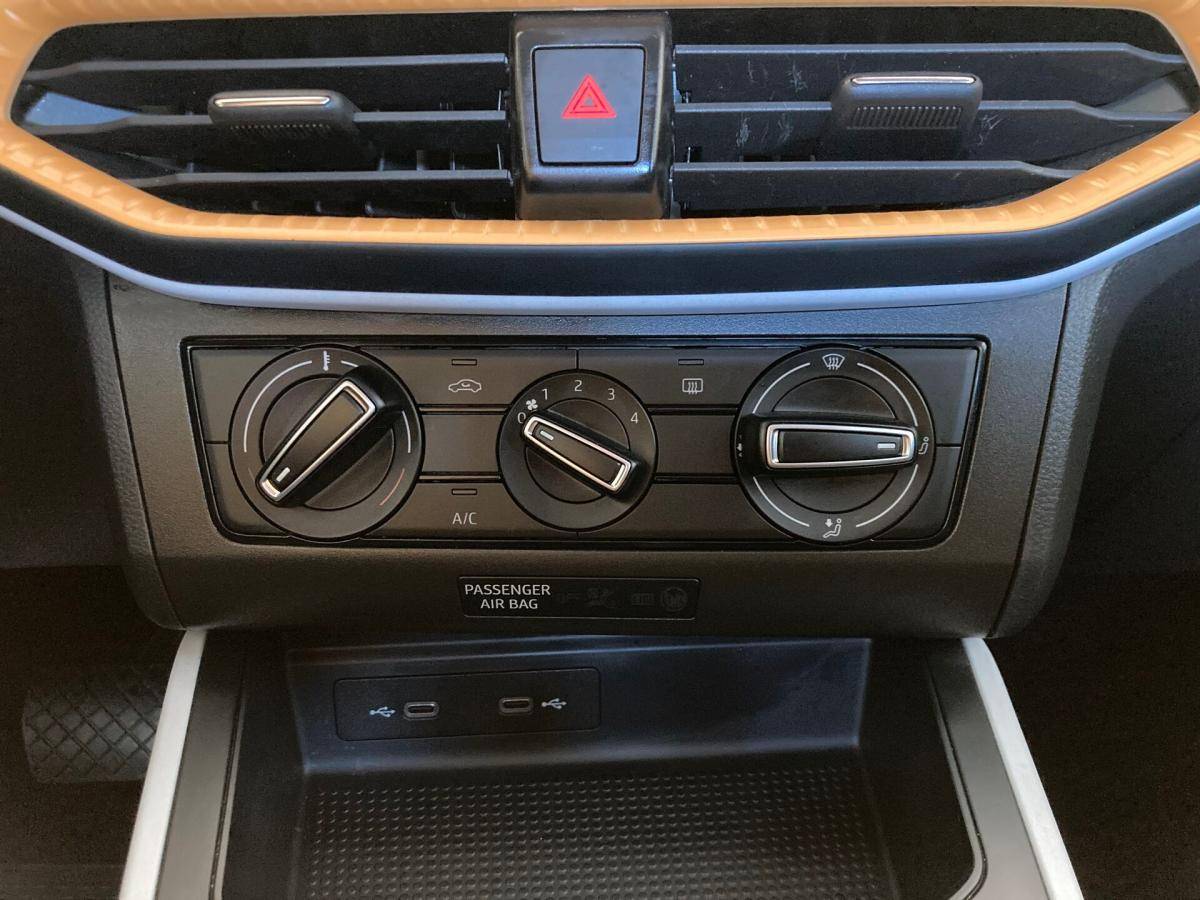 seat-arona-2022-gasolina-999cc