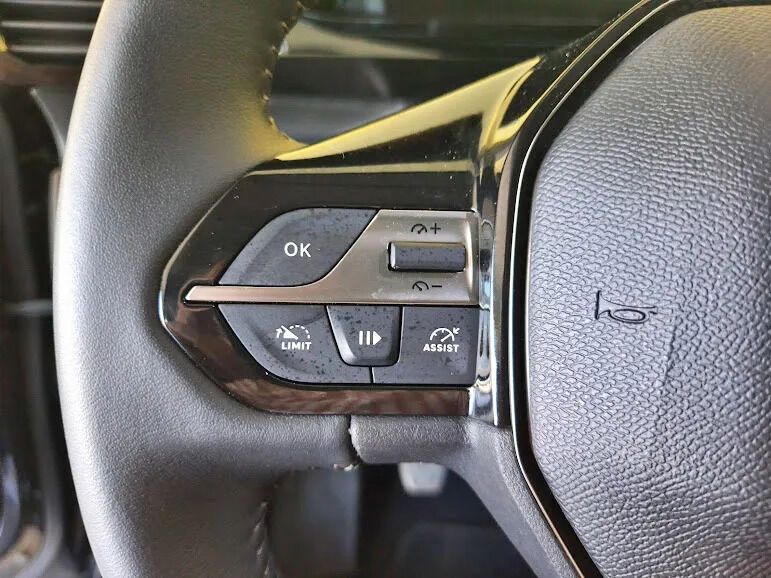 peugeot-308-2023-gasolina-1199cc