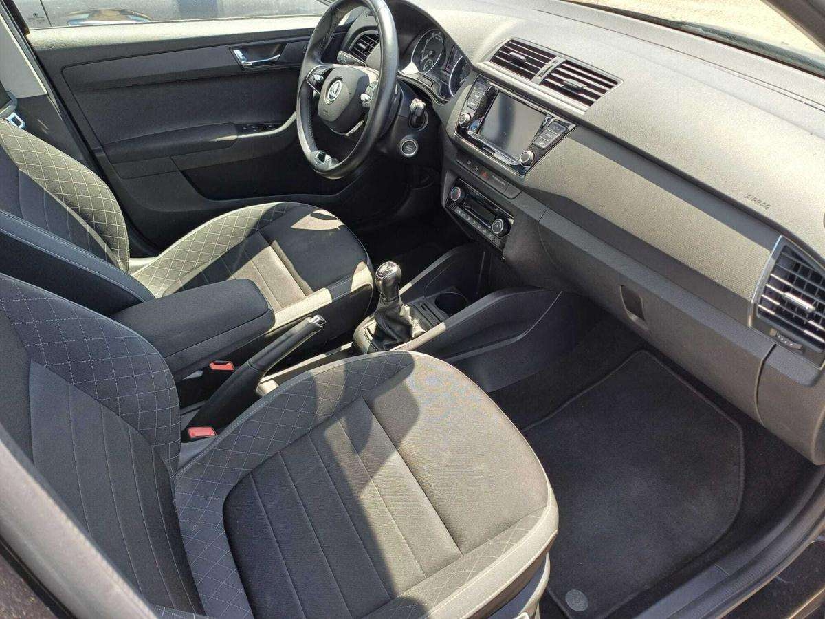skoda-fabia-break-2022-gasolina-999cc