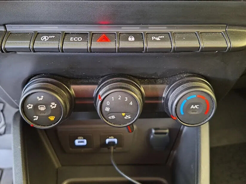 dacia-duster-2023-gasolina-999cc