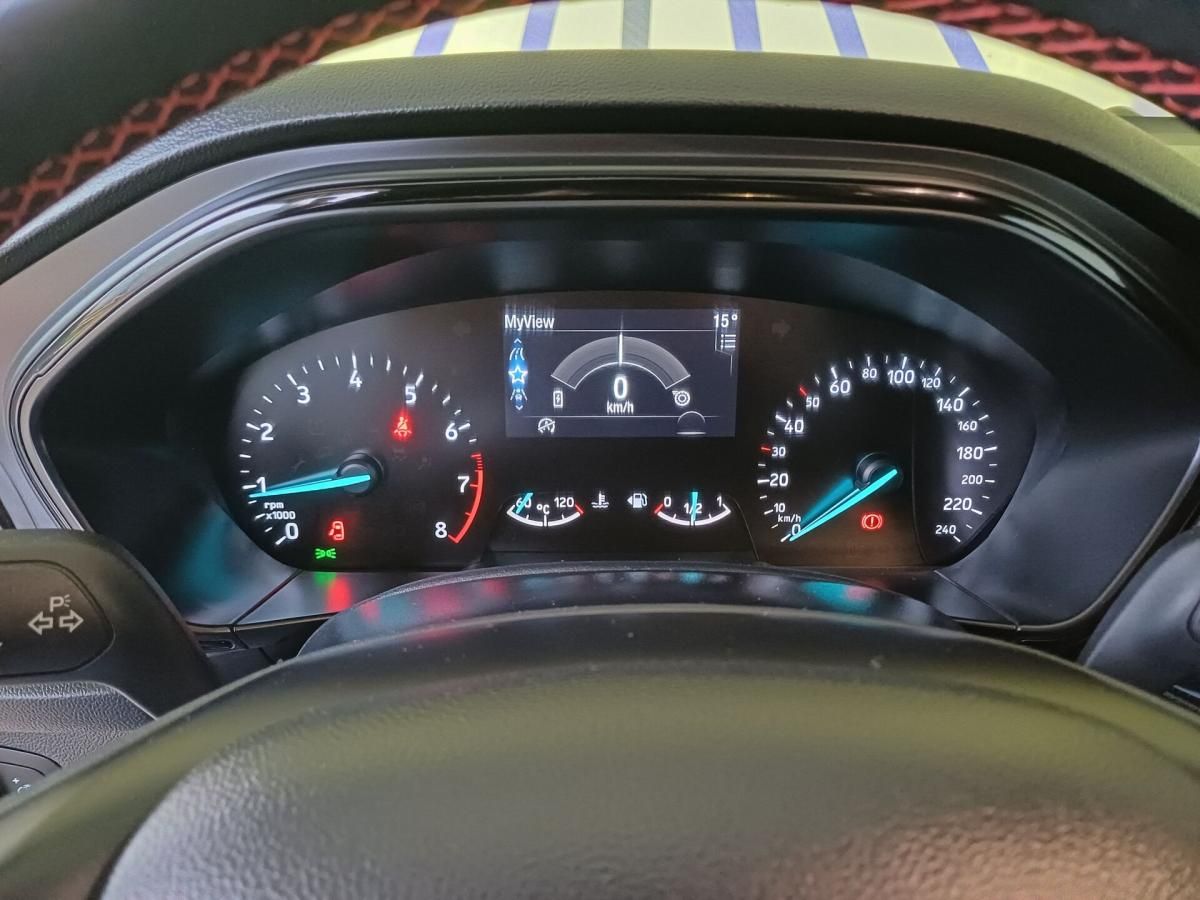 ford-focus-2022-gasolina-999cc