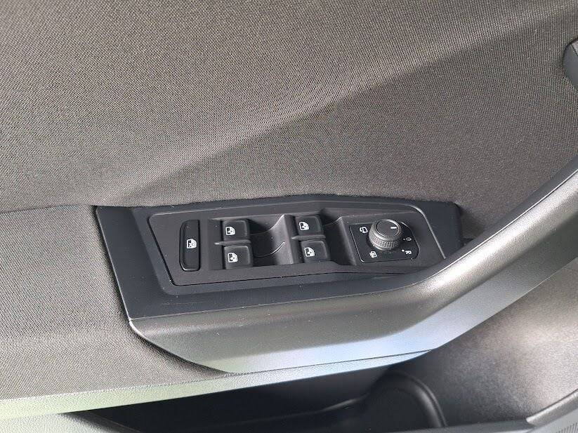 volkswagen-t-roc-2023-gasolina-999cc