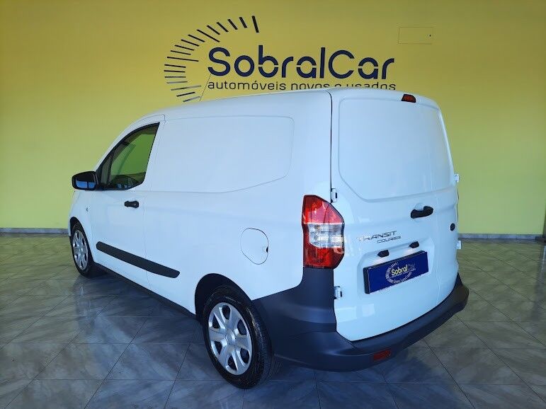 ford-transit-courier-2022-diesel-1500cc