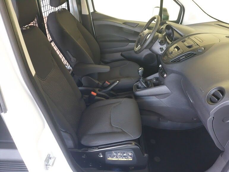 ford-transit-courier-2022-diesel-1500cc