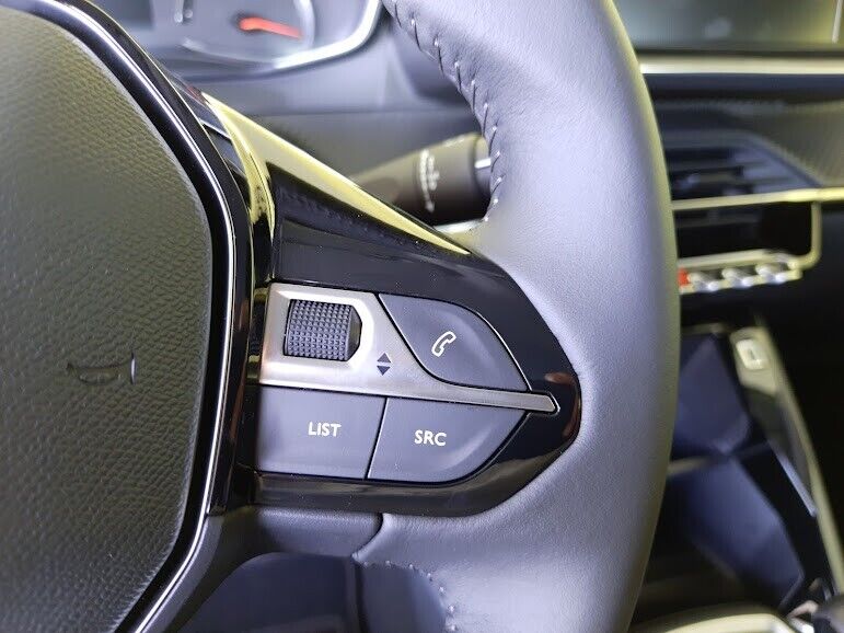 peugeot-208-2021-gasolina-1199cc
