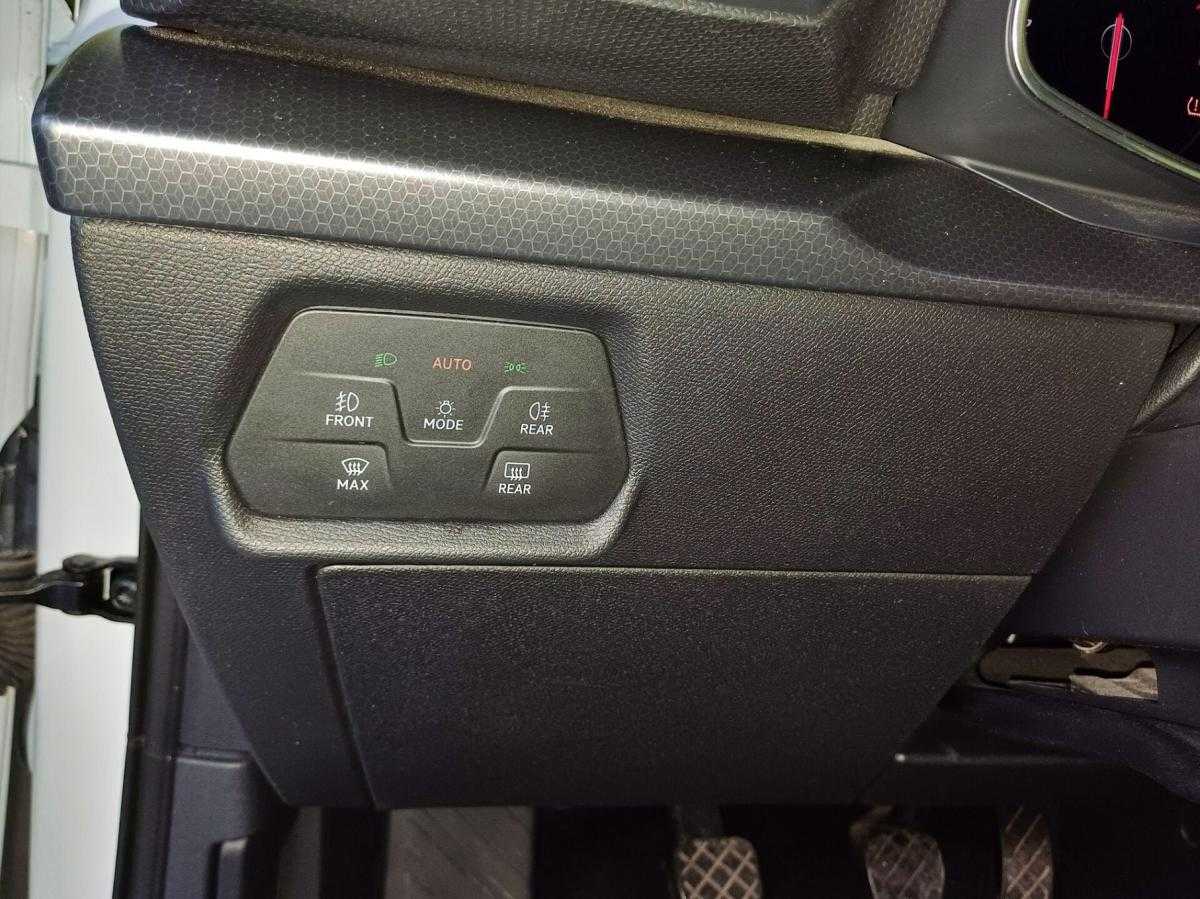 seat-leon-2022-gasolina-999cc
