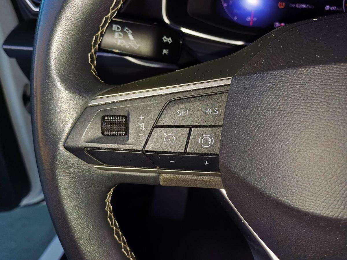 seat-leon-2022-gasolina-999cc