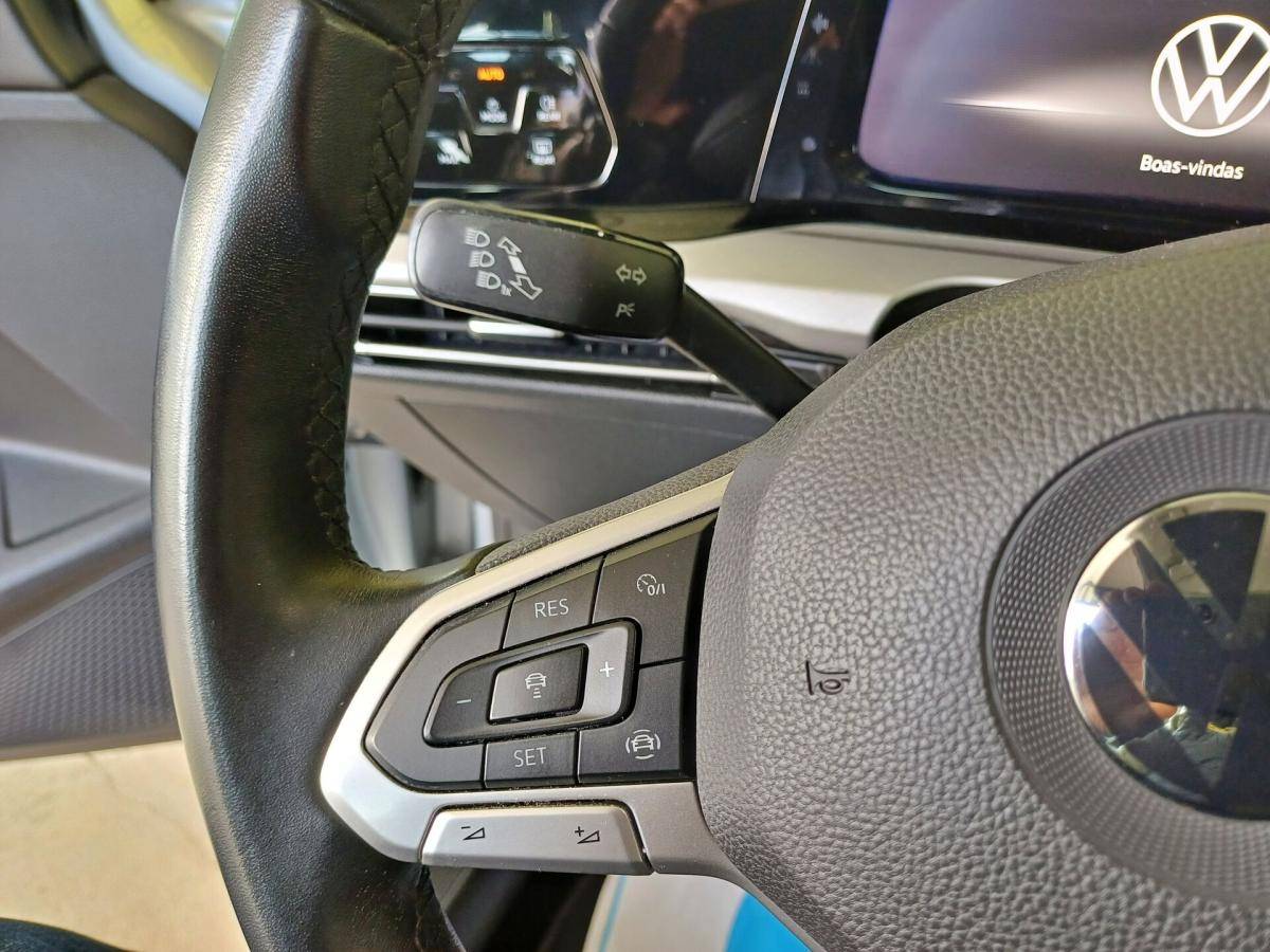 volkswagen-golf-variant-2021-diesel-1968cc