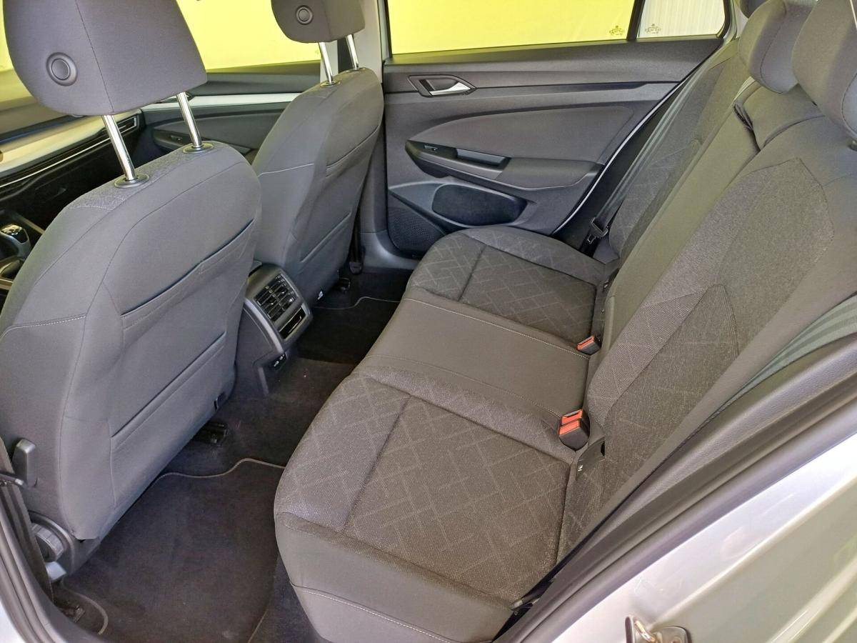 volkswagen-golf-variant-2021-diesel-1968cc