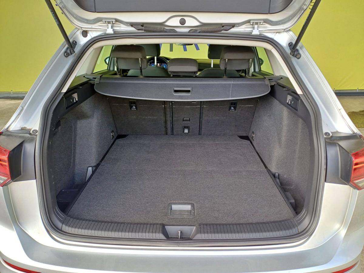 volkswagen-golf-variant-2021-diesel-1968cc