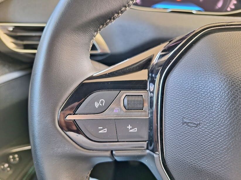 peugeot-5008-2023-gasolina-1199cc