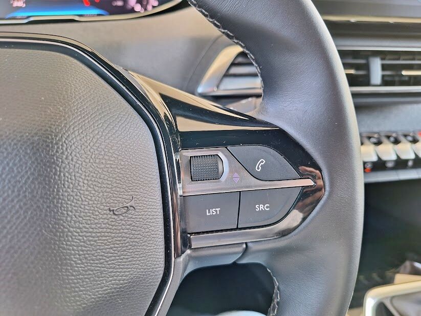 peugeot-5008-2023-gasolina-1199cc