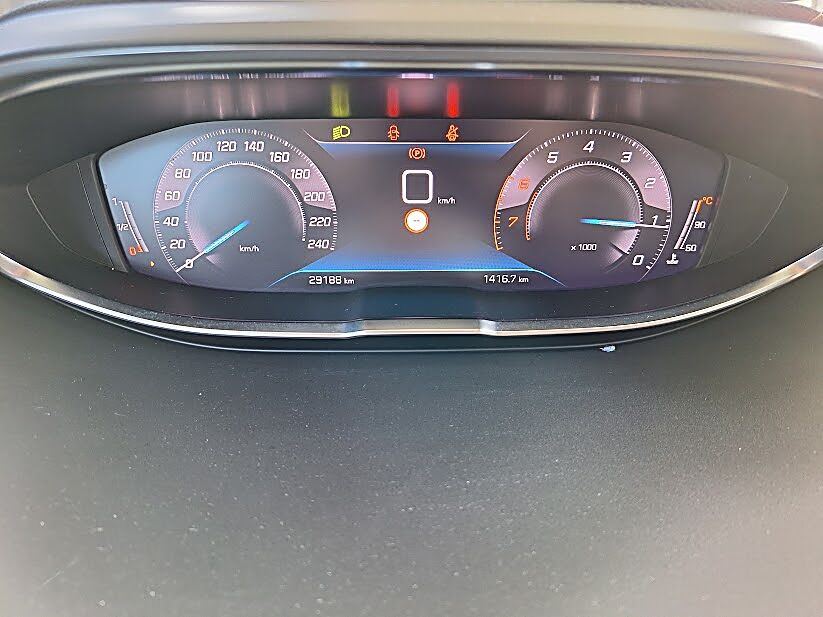 peugeot-5008-2023-gasolina-1199cc