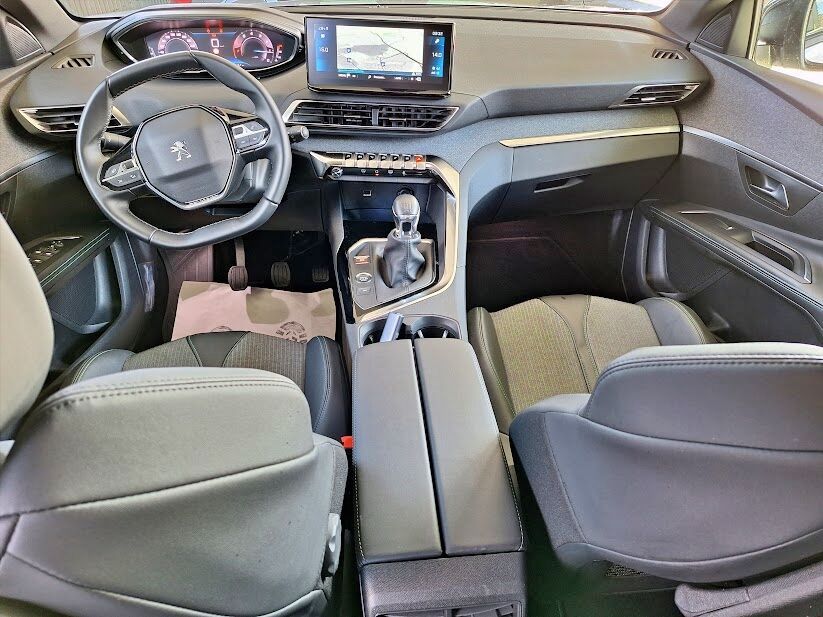 peugeot-5008-2023-gasolina-1199cc