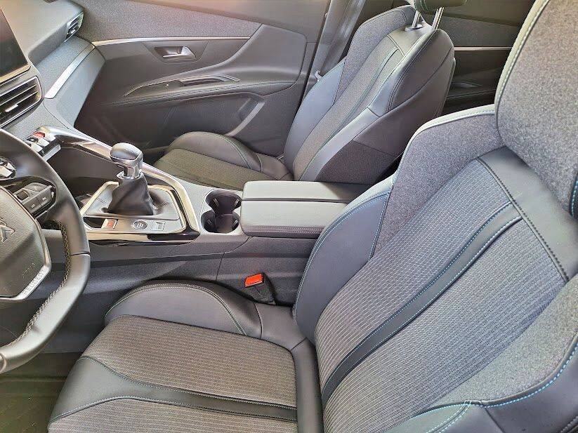 peugeot-5008-2023-gasolina-1199cc