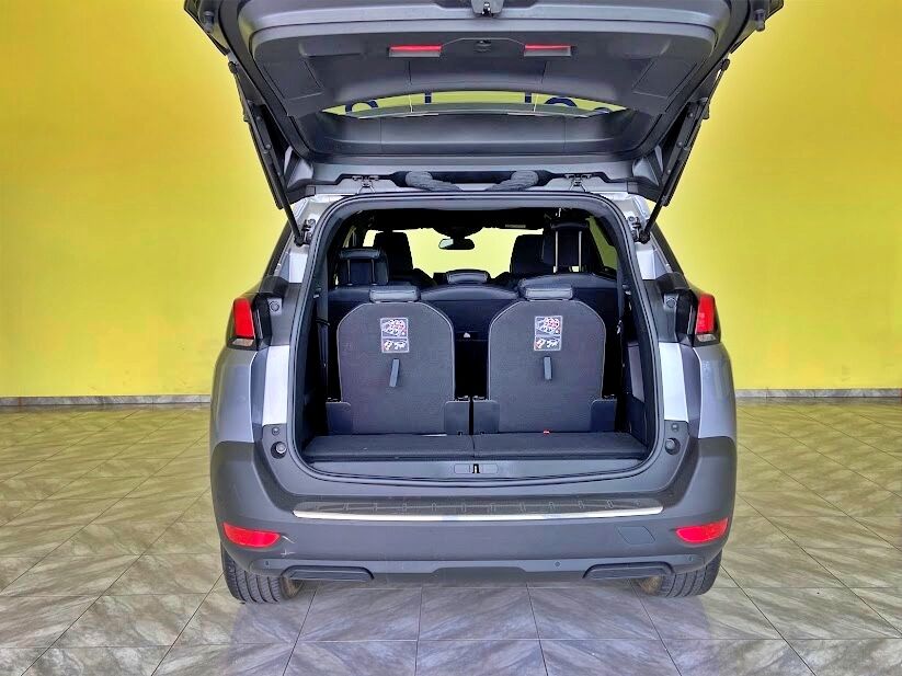peugeot-5008-2023-gasolina-1199cc