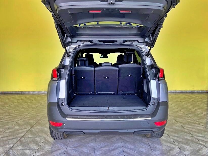 peugeot-5008-2023-gasolina-1199cc