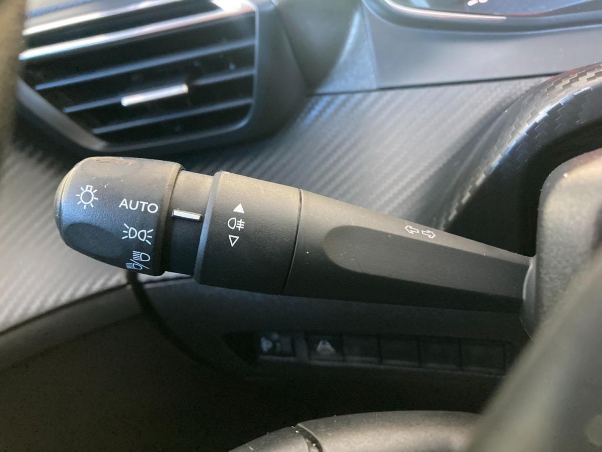 peugeot-208-2020-gasolina-1199cc
