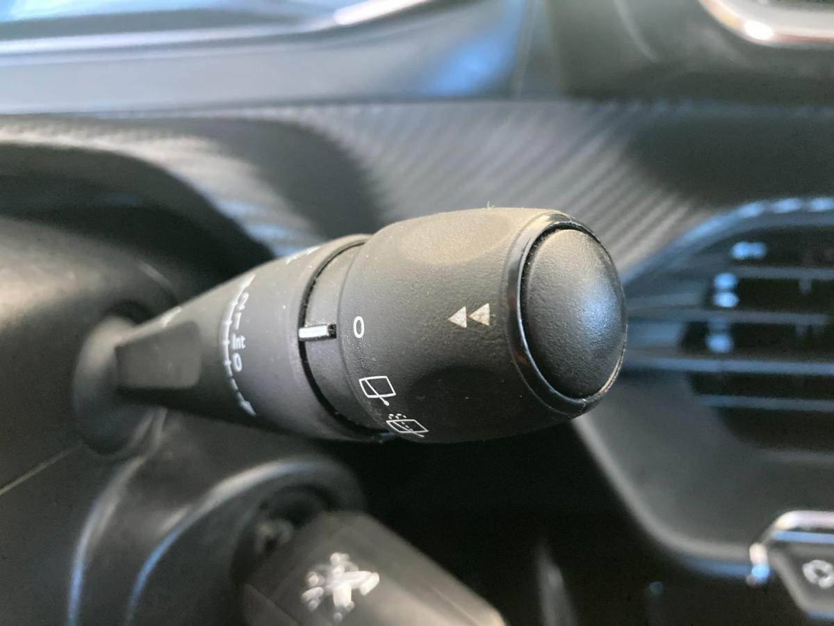 peugeot-208-2020-gasolina-1199cc
