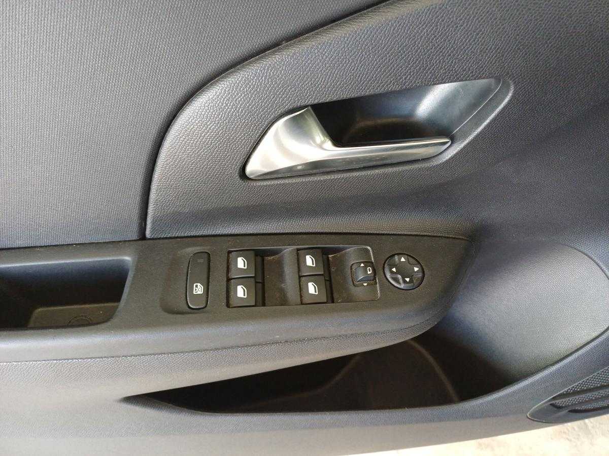opel-corsa-2023-gasolina-1199cc