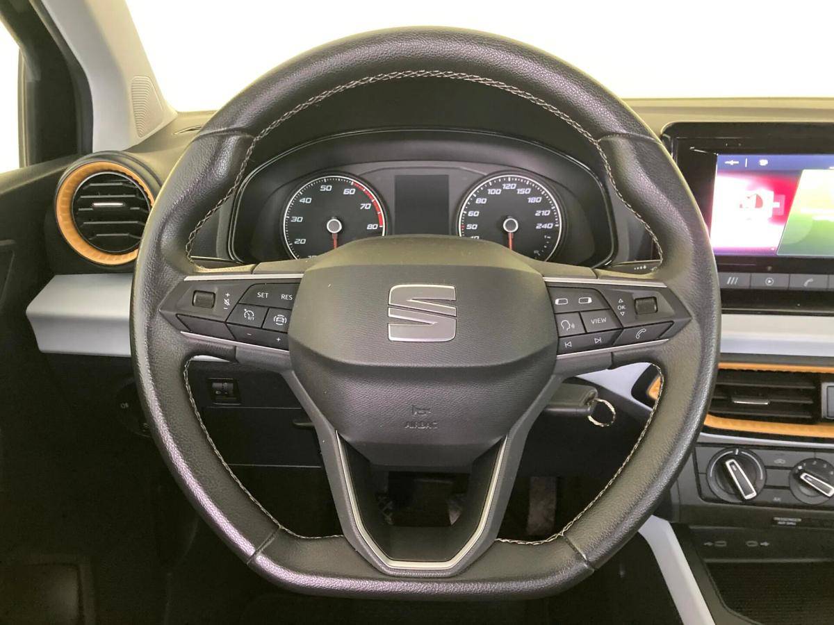 seat-arona-2022-gasolina-999cc