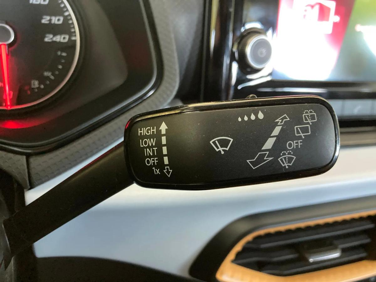 seat-arona-2022-gasolina-999cc