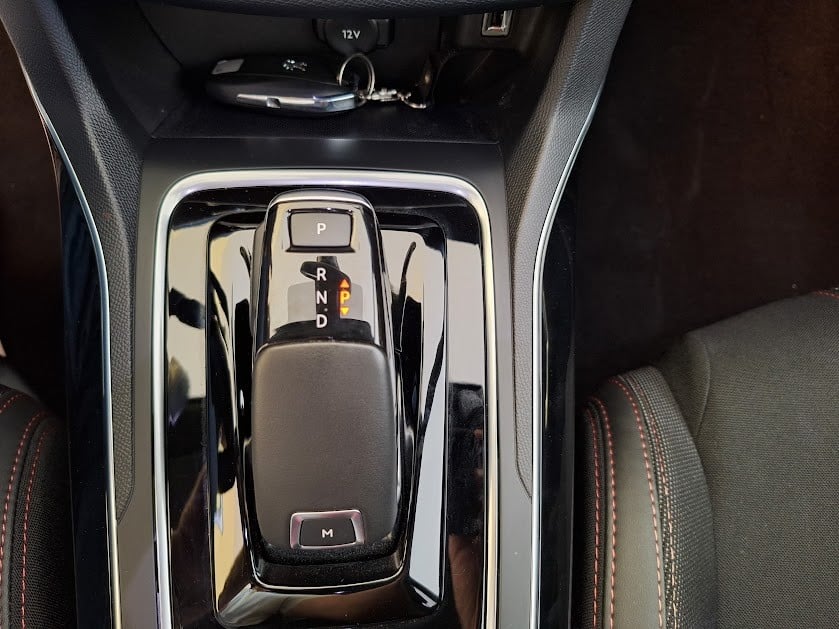 peugeot-308-sw-2021-diesel-1499cc