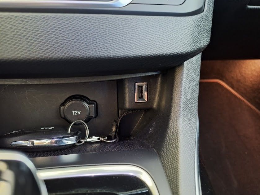 peugeot-308-sw-2021-diesel-1499cc