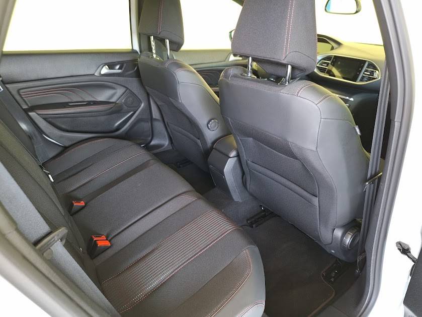 peugeot-308-sw-2021-diesel-1499cc