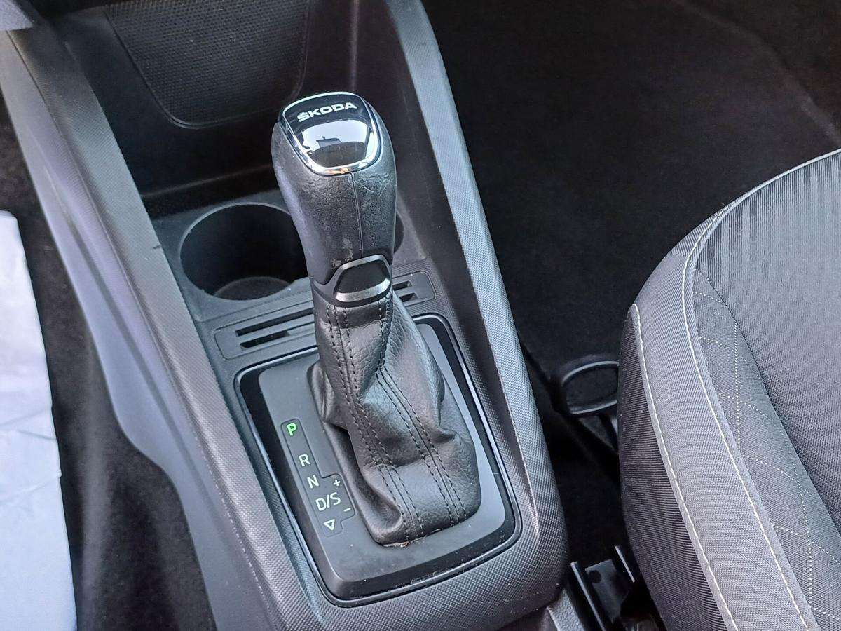 skoda-fabia-2021-gasolina-999cc